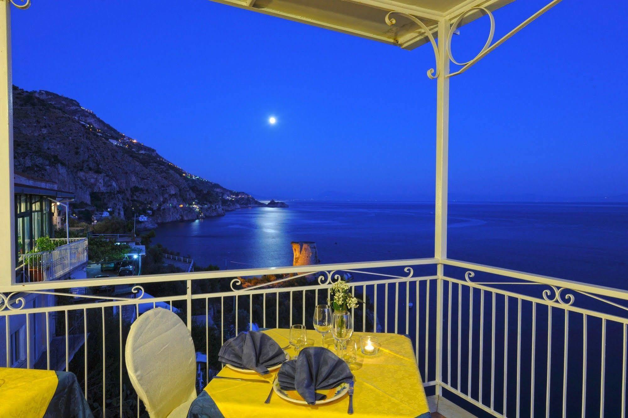 Hotel Torre Saracena Praiano Zewnętrze zdjęcie